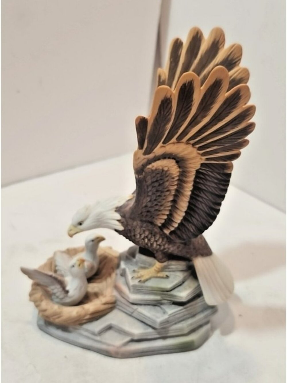 Vtg Lefton Nest Egg Collection Bald Eagle w/ Chicks 04008 Figurine Handpainted